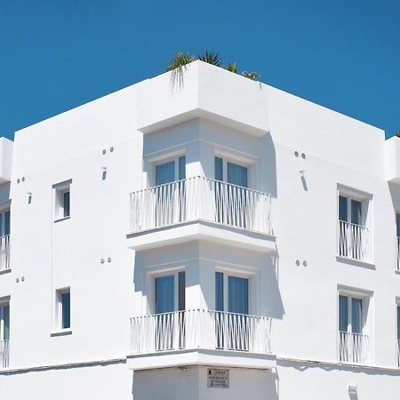 Rio Salado Conil Hostal โกนิล เด ลาฟรอนเตรา ภายนอก รูปภาพ